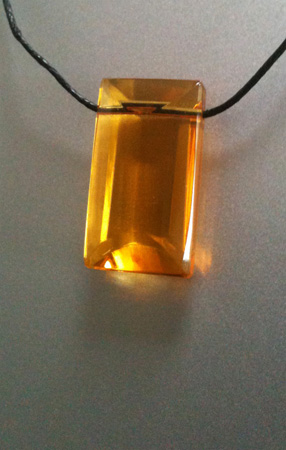 andara-cristal-pendentif-feusolaire