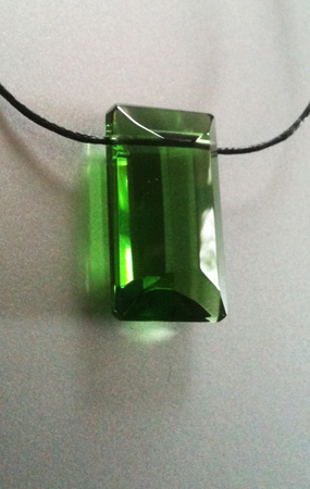 andara-cristal-pendentif-merlinvert